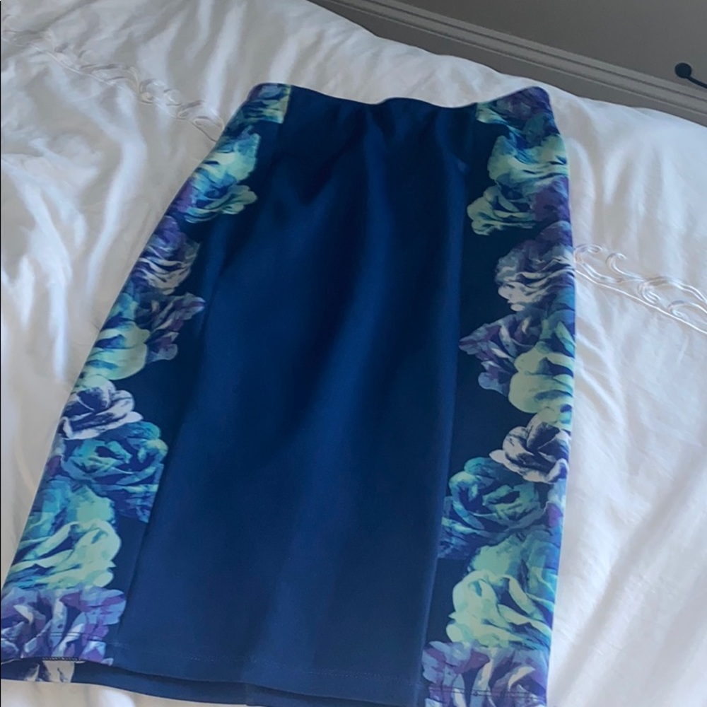 Apt 9 skirt